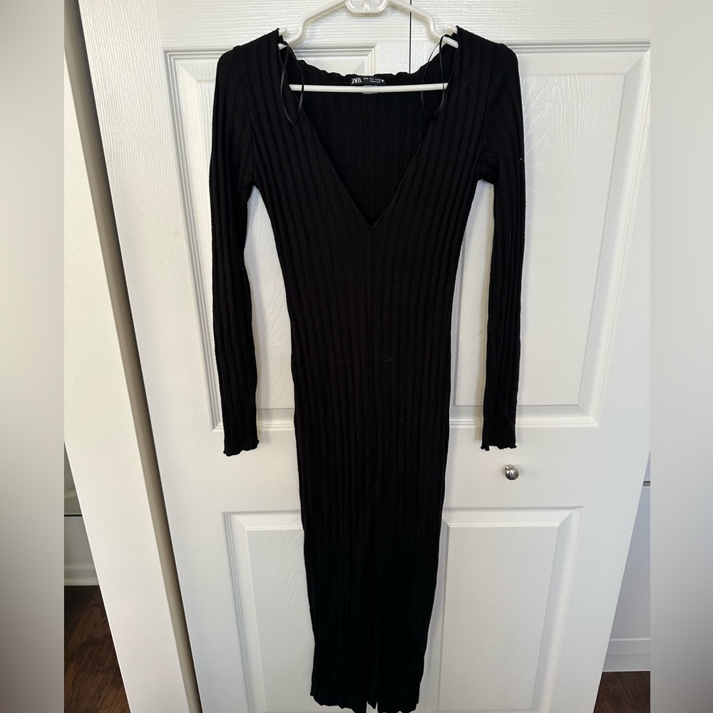 Zara Soft Ribbed Dress - Picture 3 of 6